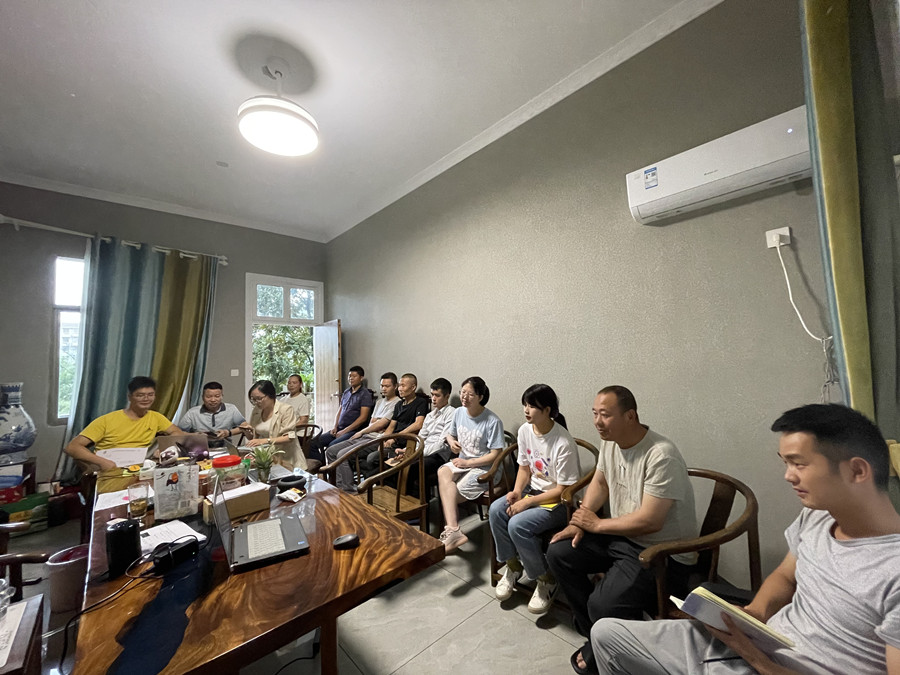 景德鎮(zhèn)養(yǎng)護保潔項目_副本.jpg